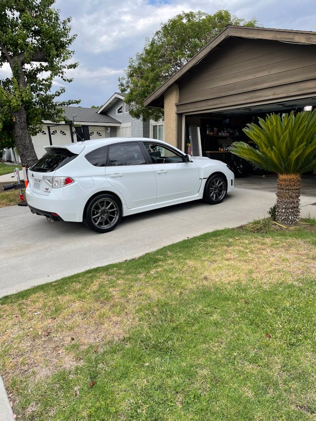 Rota Strike 18x9.5 +38 5x114