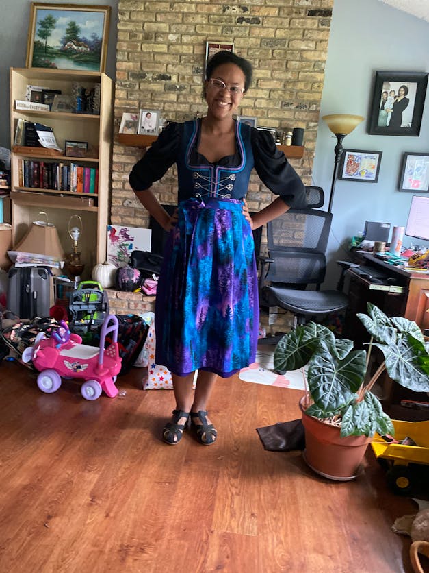 Sweetheart Blouse with Draped Sleeves