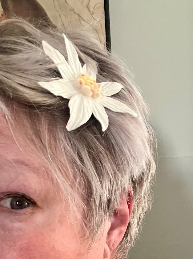 Leather Edelweiss Clip