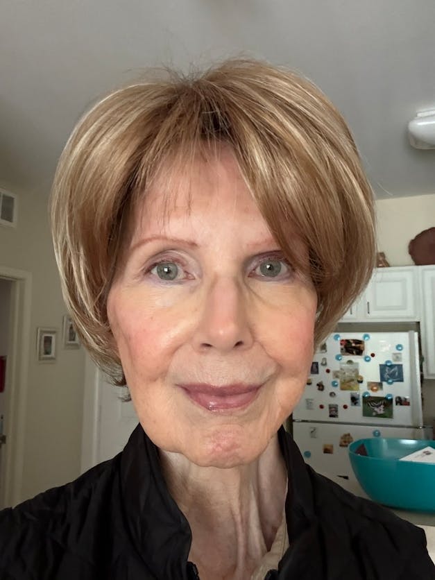 Freedom LF w/ Roots (medium wig)