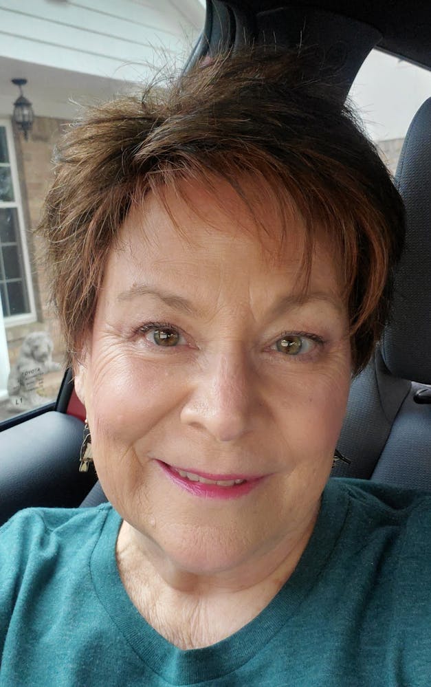 Courtney (short wig)