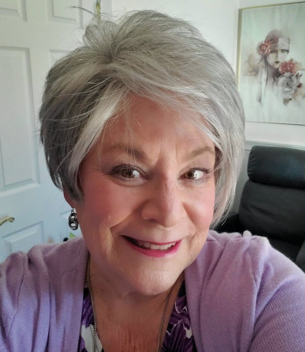 Cristi (short wig)